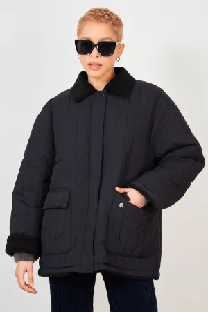 Black lined quilted corduroy collar coat