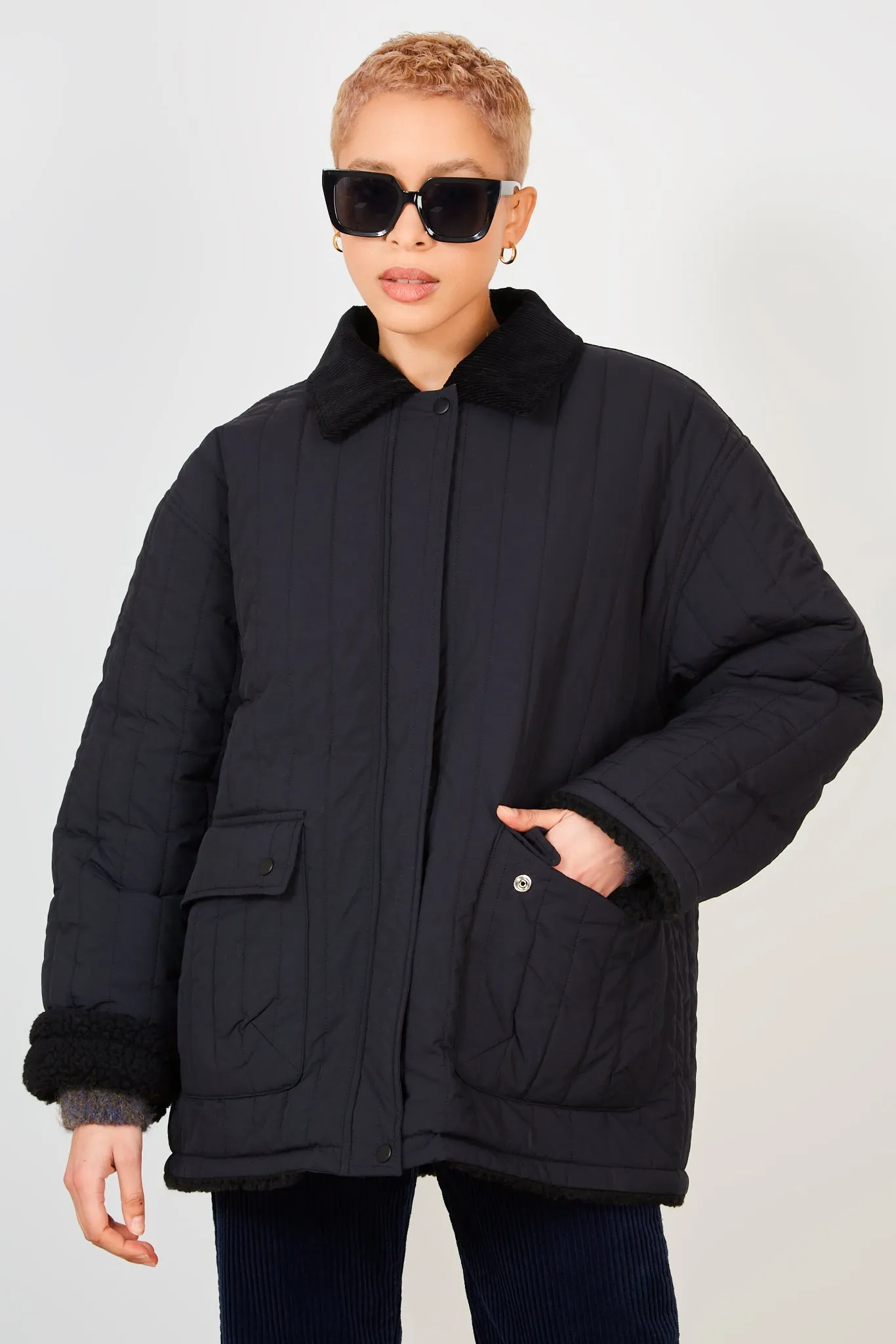 Black lined quilted corduroy collar coat