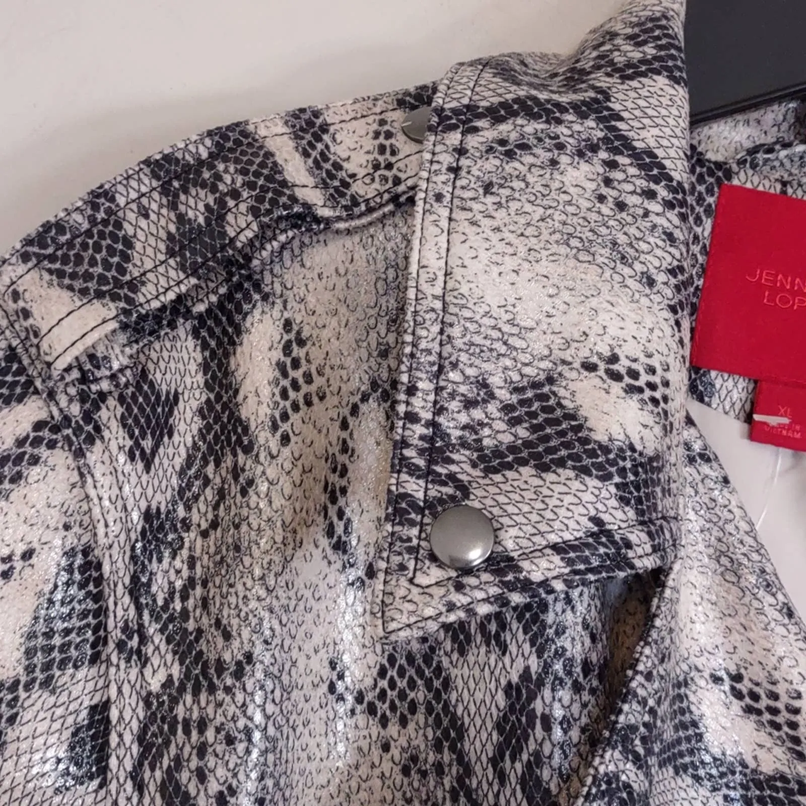 Jennifer Lopez Soft Faux Leather Crop Moto Jacket in Snake Print XL