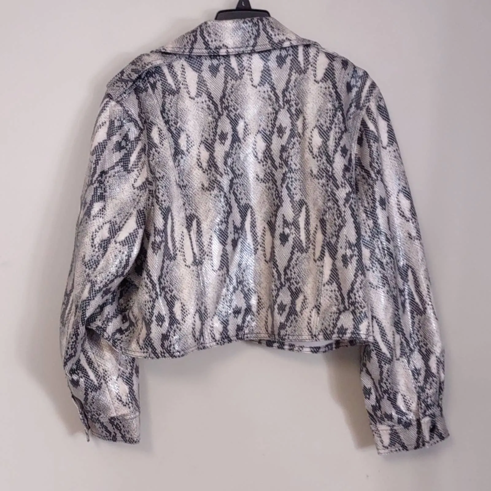 Jennifer Lopez Soft Faux Leather Crop Moto Jacket in Snake Print XL