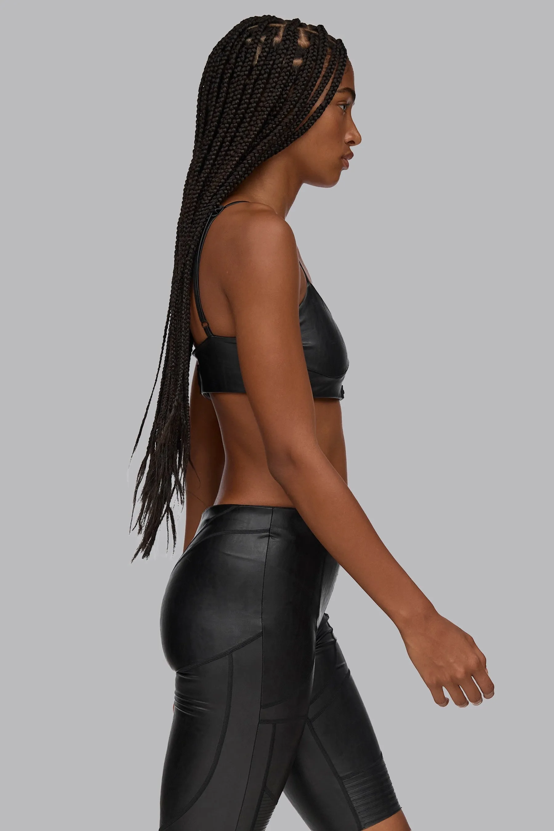 V_GAN LEATHER BOXY BRALETTE - Black
