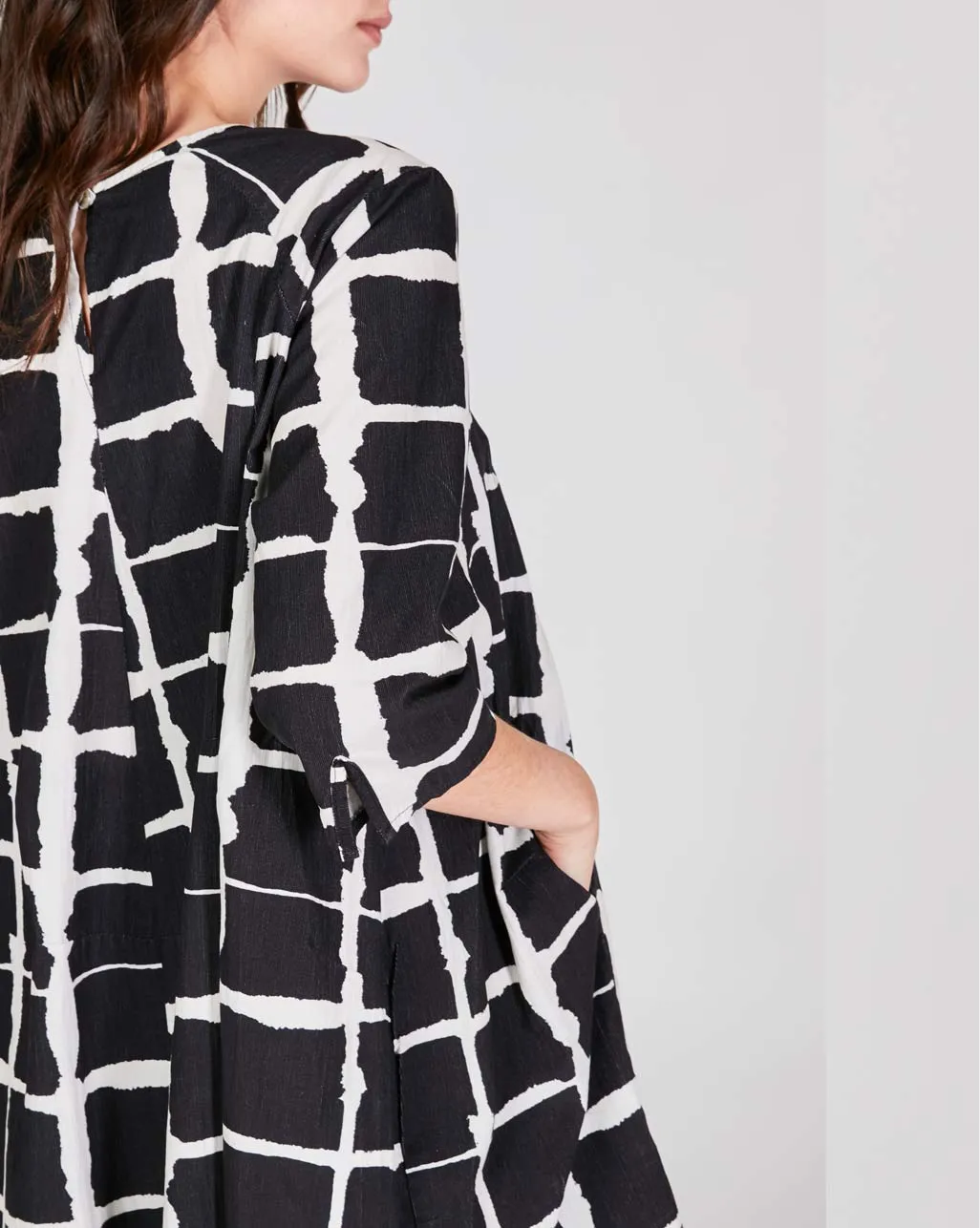 Wave Grid Line Pleated Babydoll Dress